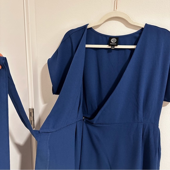 Blue wrap short sleeve dress - Picture 4 of 6